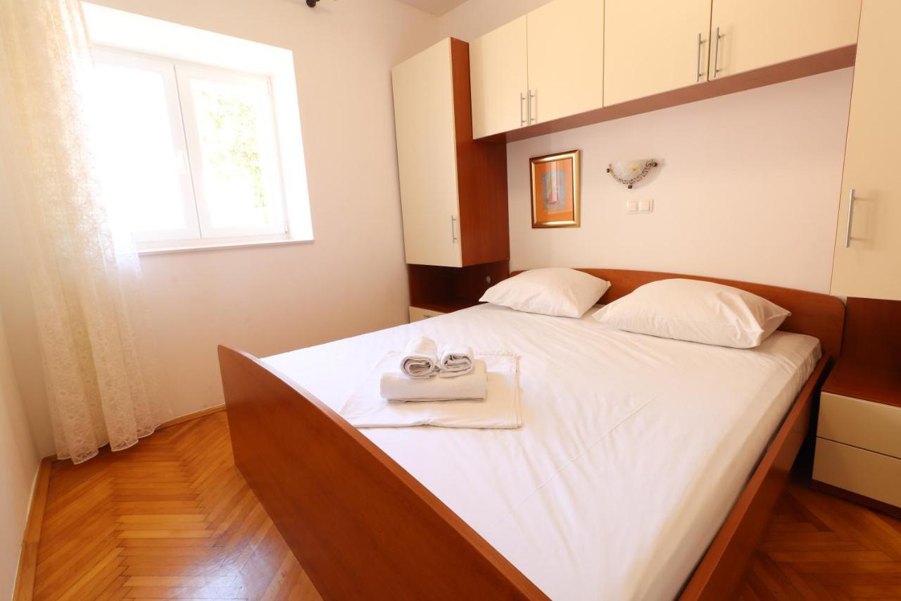 Apartment Dony - Ticic Novalja Kültér fotó